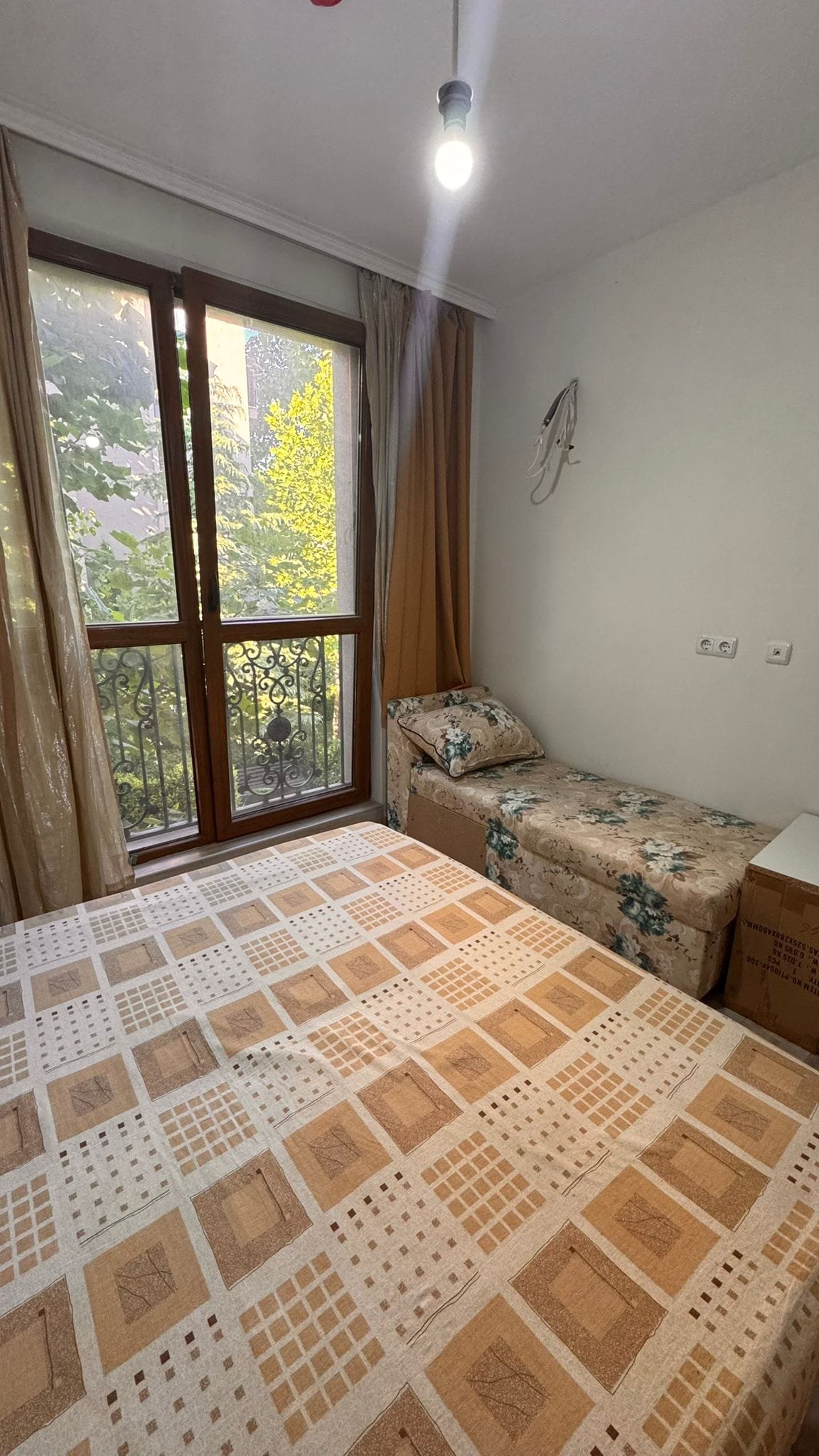 1c600c053781a79f1896eb03b6f37f14