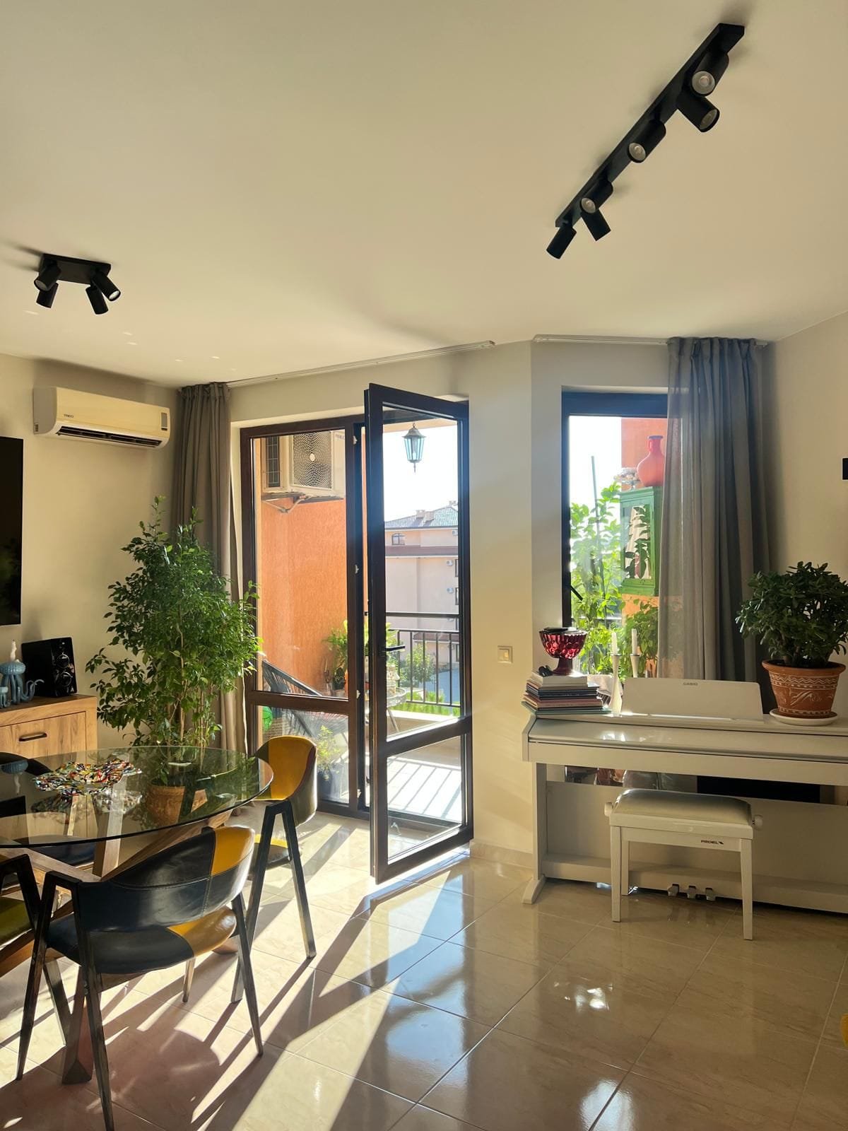 56f4f52bc14083c1cf4459a91183d0ba