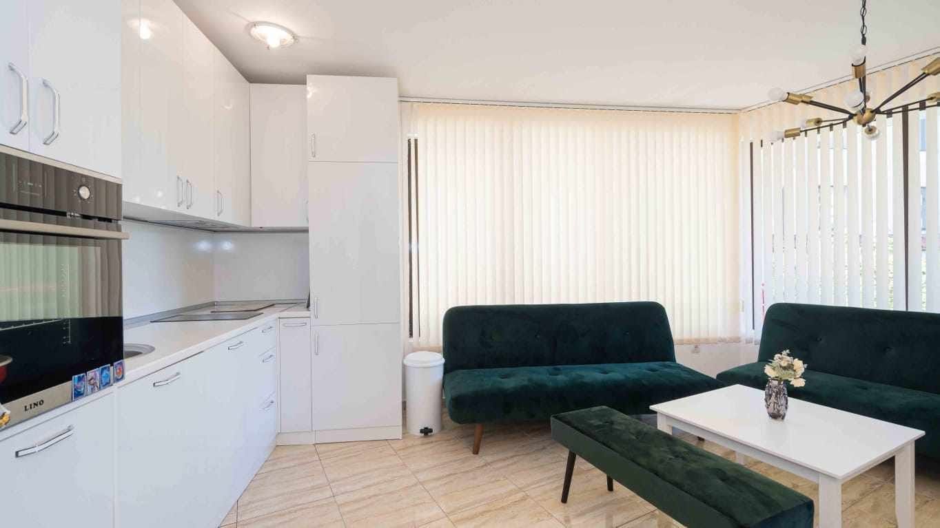 6d50c0a47d3977a3521eb0d14a5899bd