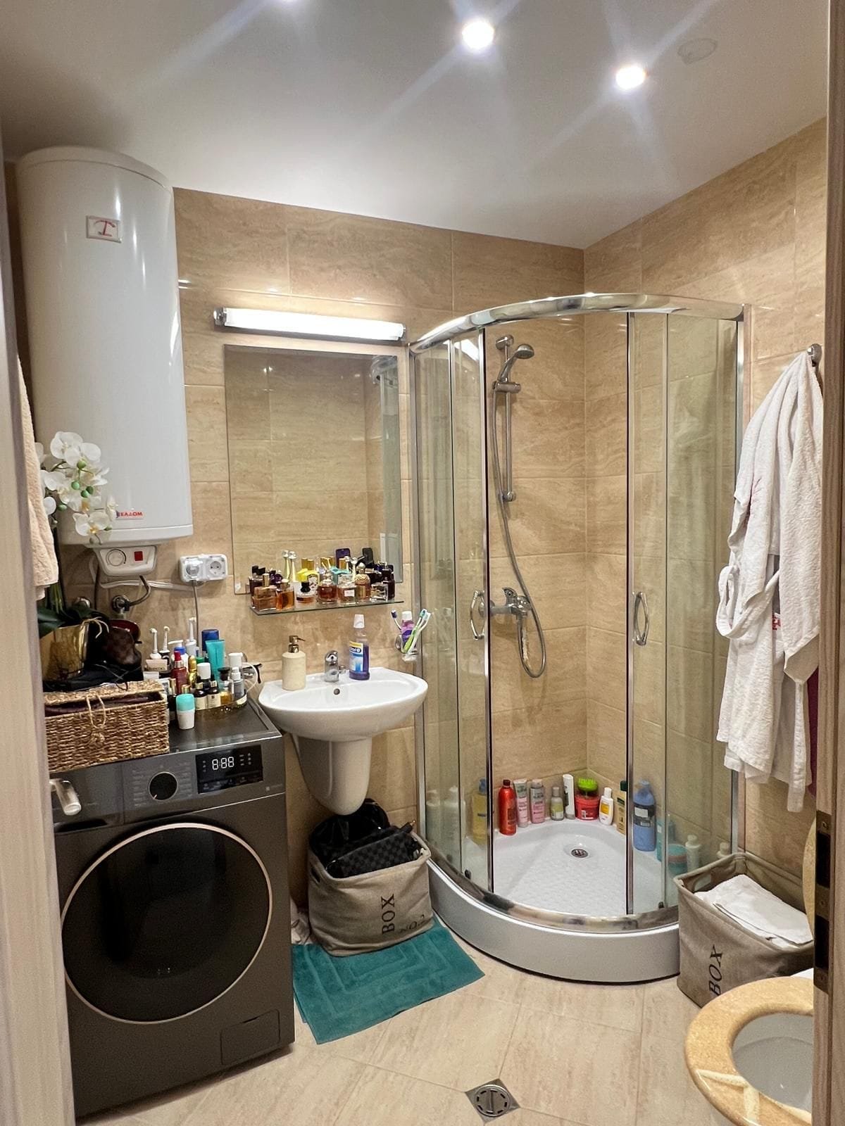 9bb29cea57e04c01a7bf22a78c487880