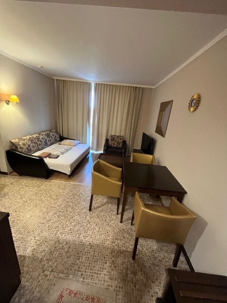 a6c5e440841542e8fbdd1278a5c92ed4