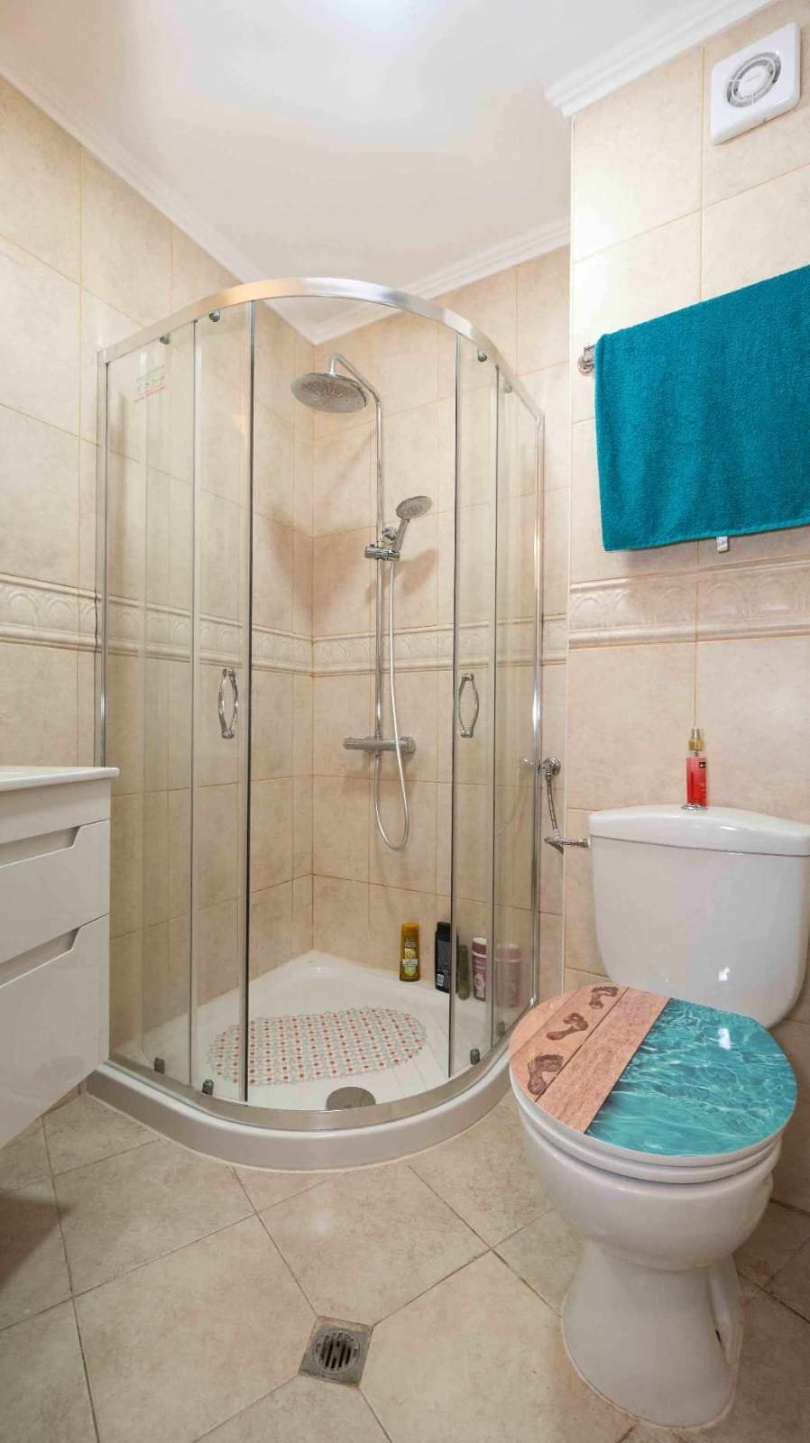 b081e65933cb1baee7c625a33597cf5e