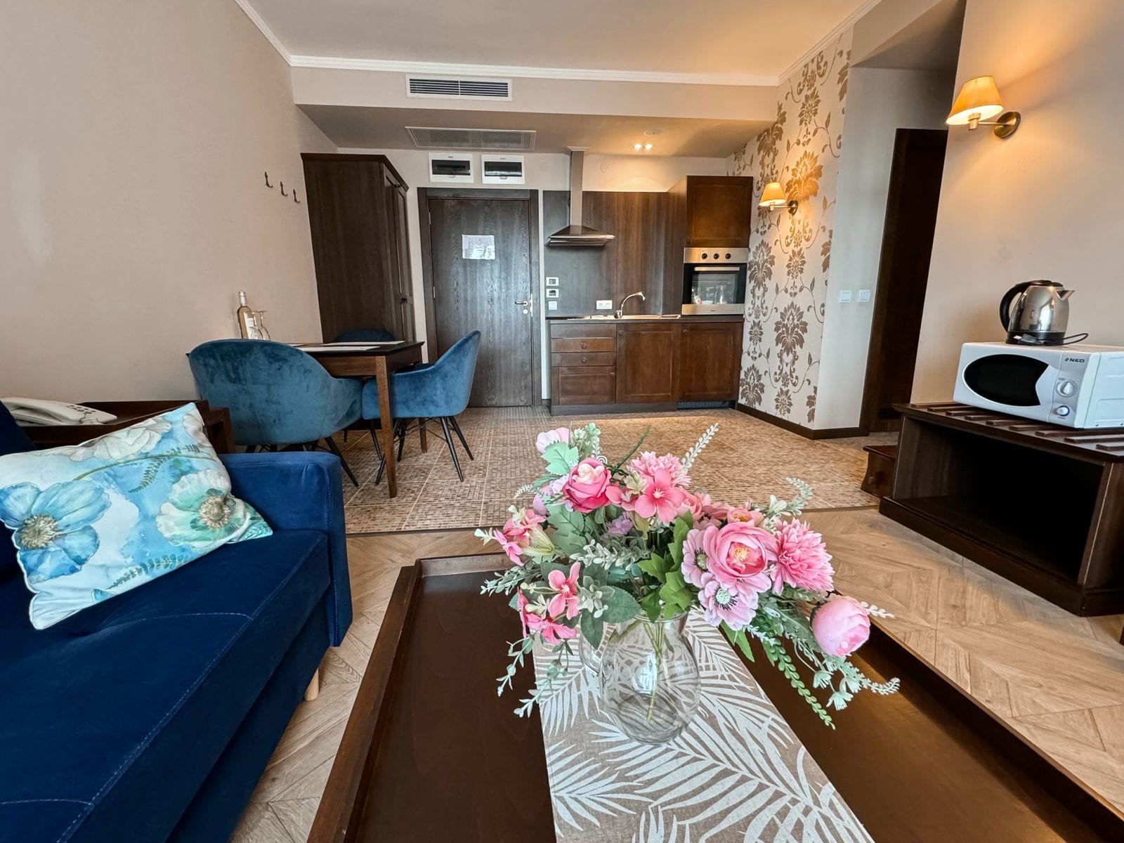 cbe8f6e00abeac26ecc4c64b45ce1add