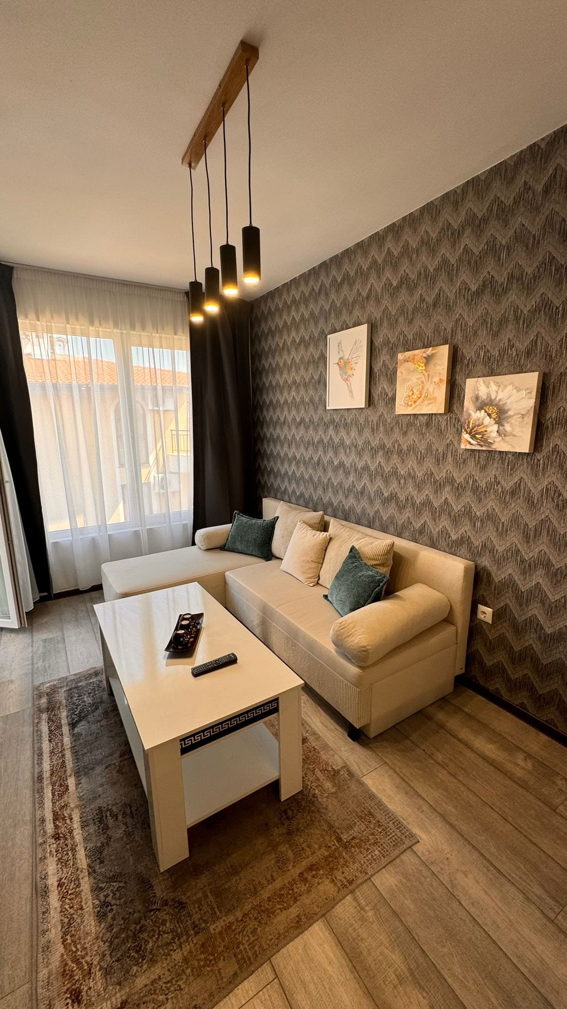 d77005aec3f80d0cd5bfea98dc4bc7b5