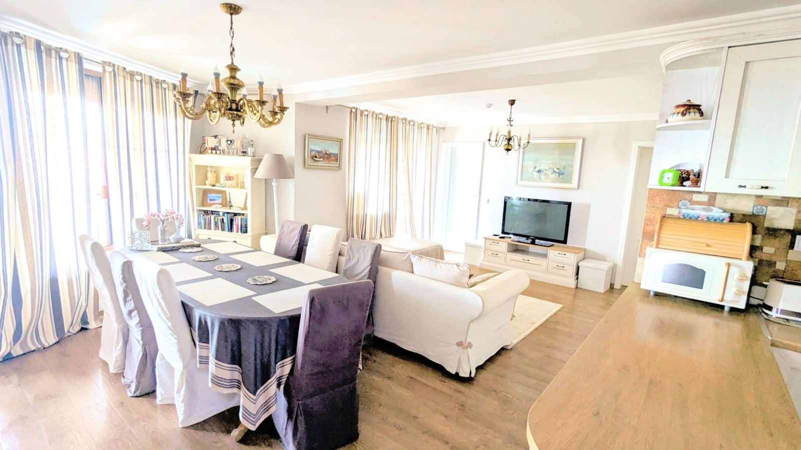 PXL_20250829_115414554.MP~2