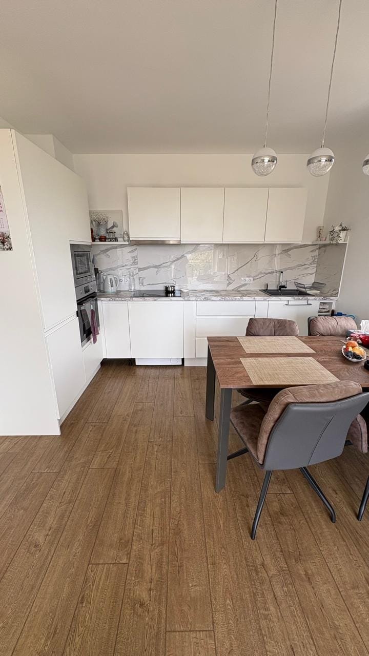 a23388ee-b33b-4ef0-85c2-1bc1b4cba4cb