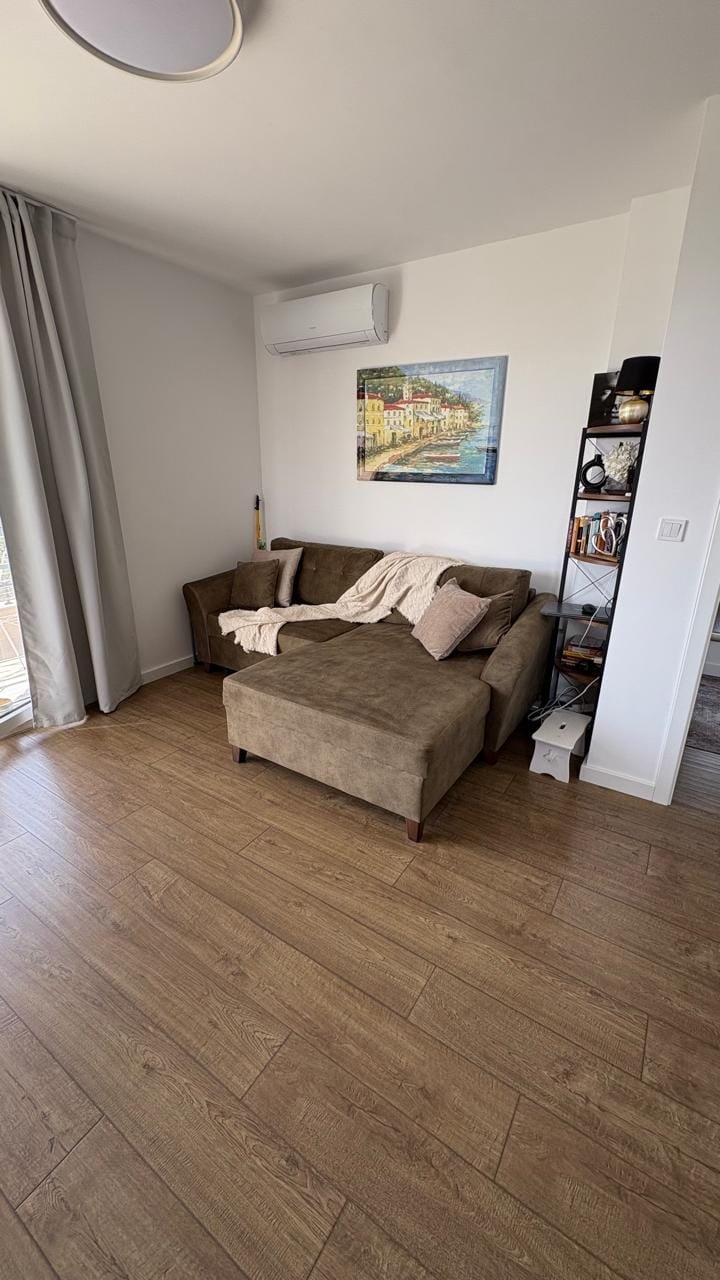 af887e87-3e90-47f1-bcb3-ef18ea34e5b9