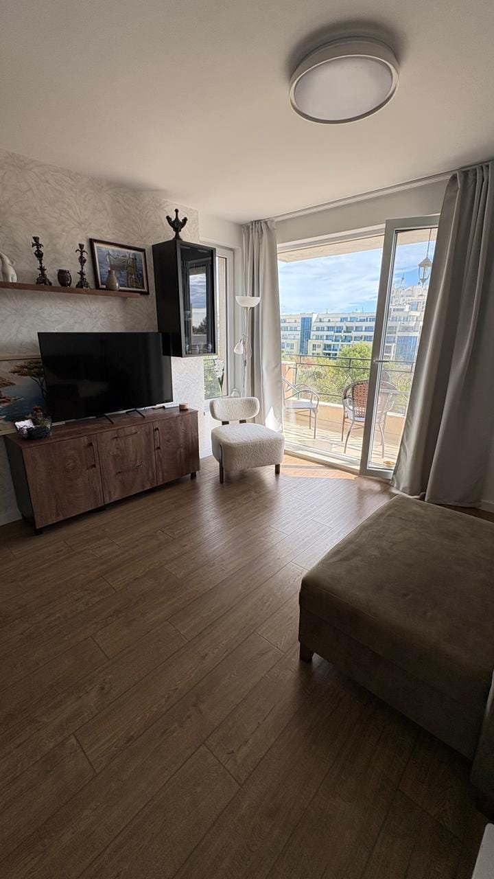 c259e37f-242f-48c0-9076-bdb98f2dd35b