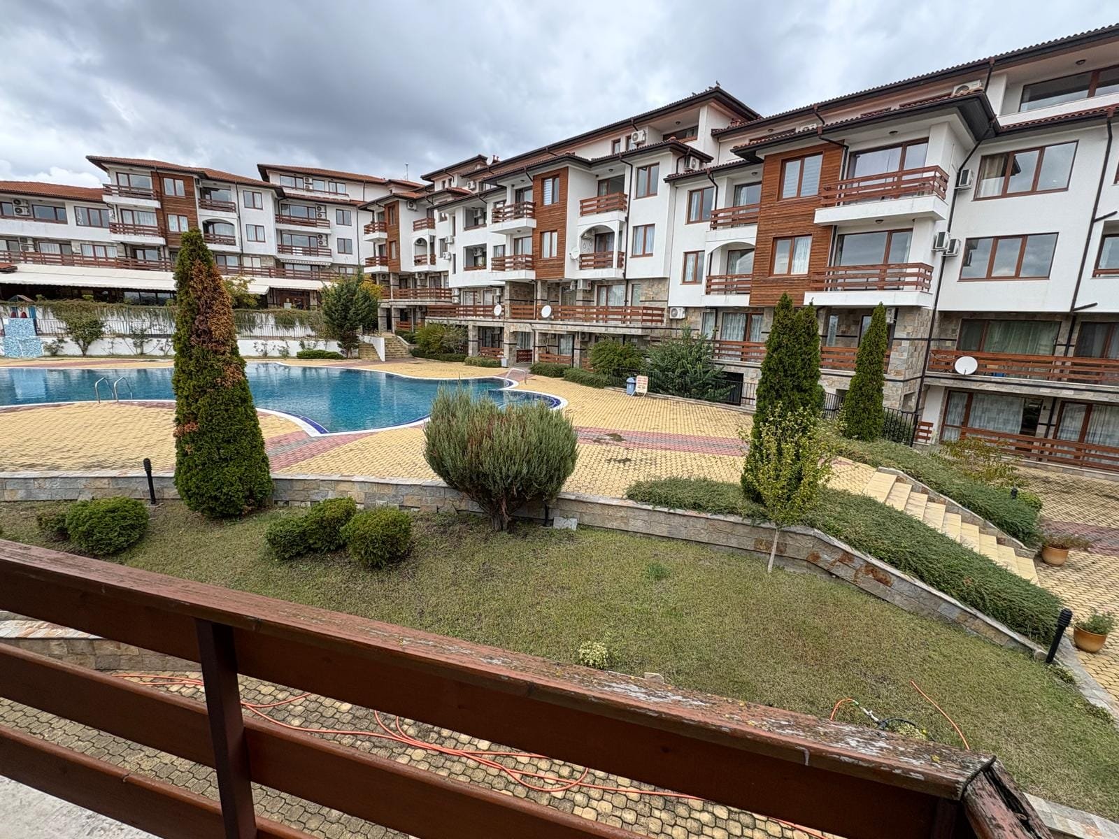 WhatsApp Image 2025-10-09 at 16.02.47(8)