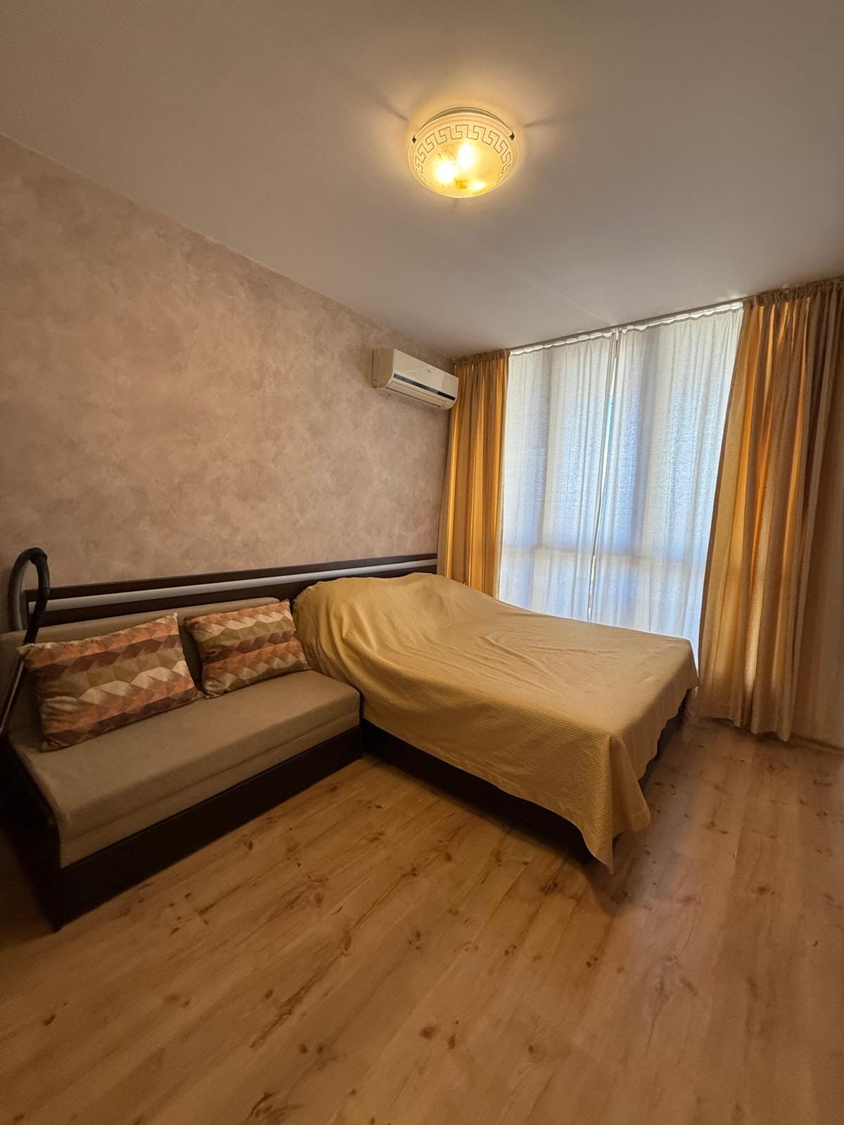 WhatsApp Image 2025-10-31 at 11.49.00 (1)