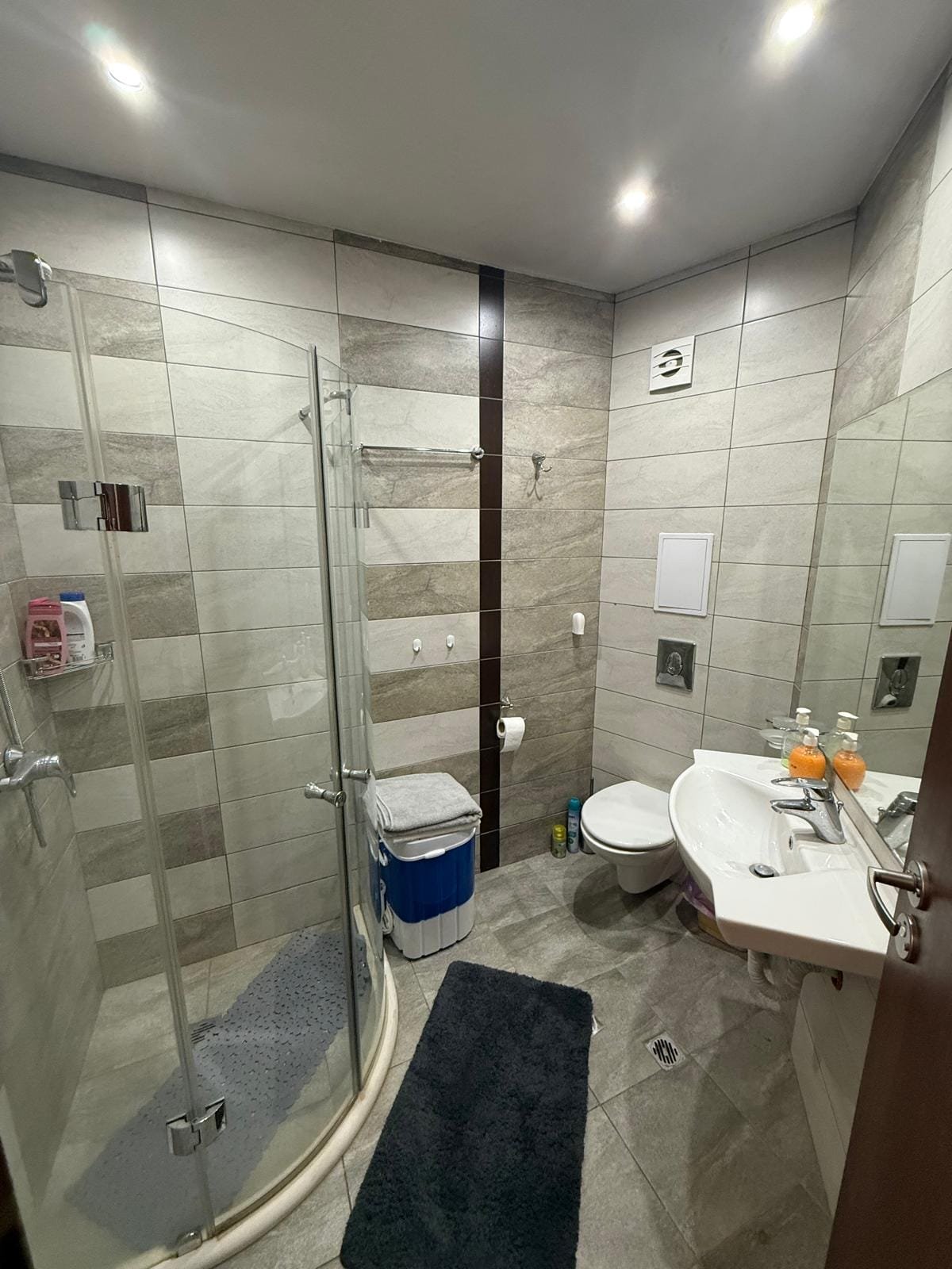 WhatsApp Image 2025-10-31 at 11.49.00