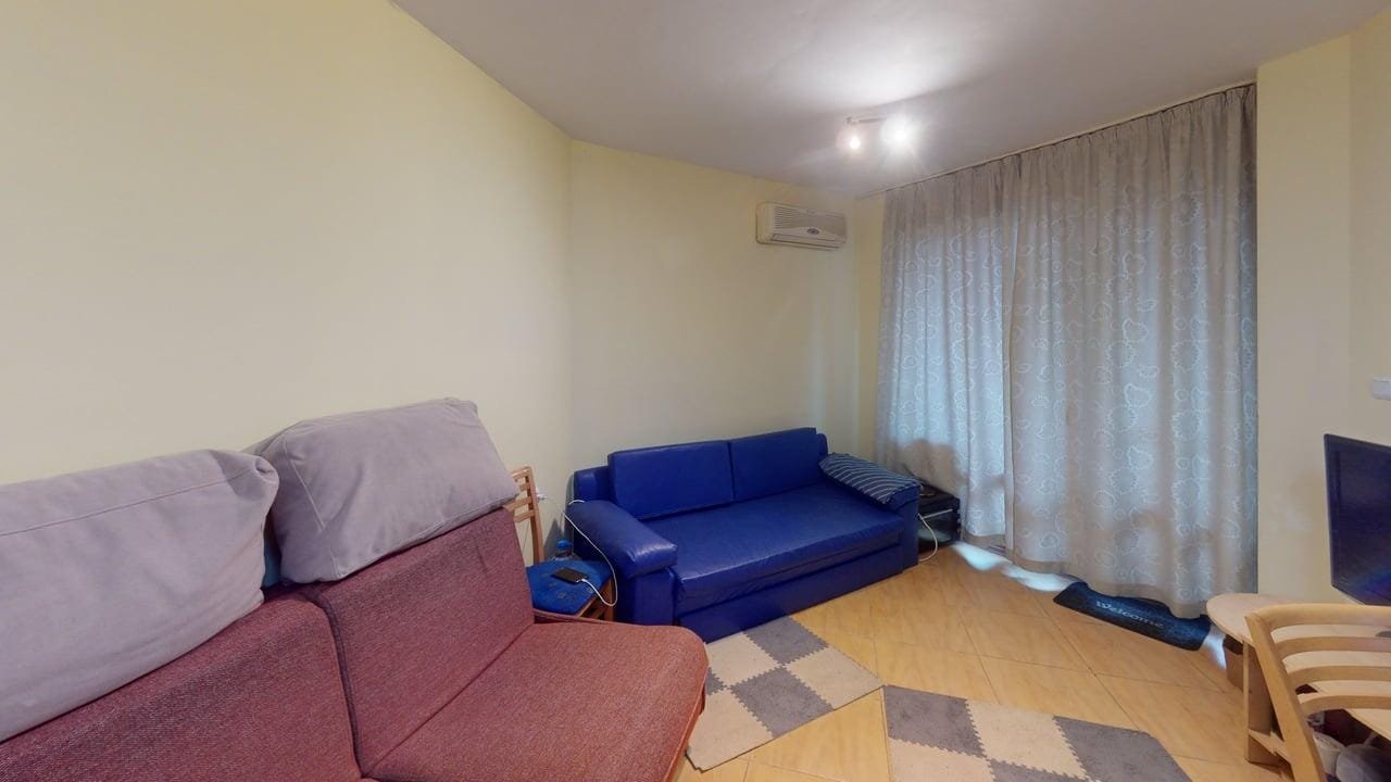 Amadeus-1-Ap-B9-Living-Room