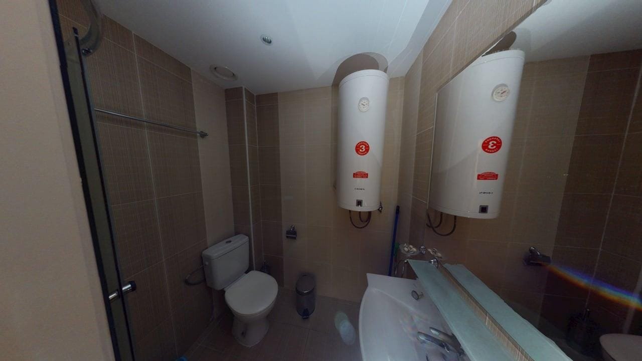 Avalon-D207-10202025_151930