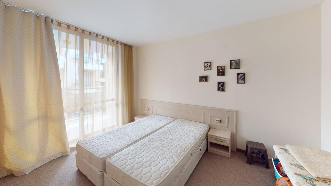 Avalon-D207-Bedroom 1