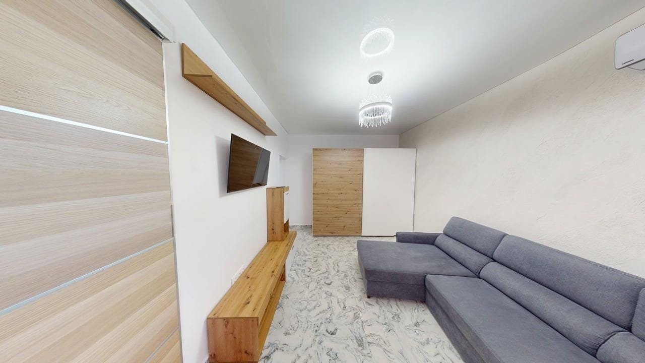 Sol-E-Mar-Ap-B07-12152025_143207