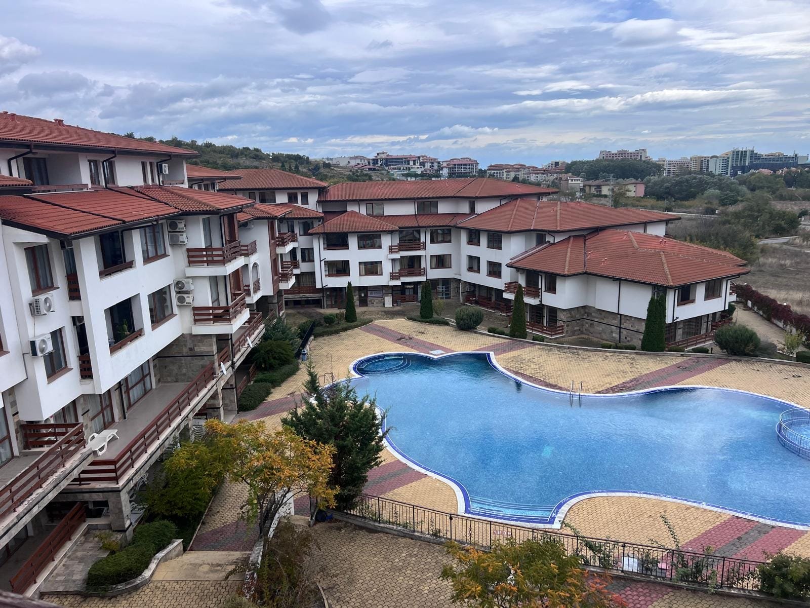 WhatsApp Image 2025-10-10 at 14.45.34(3)