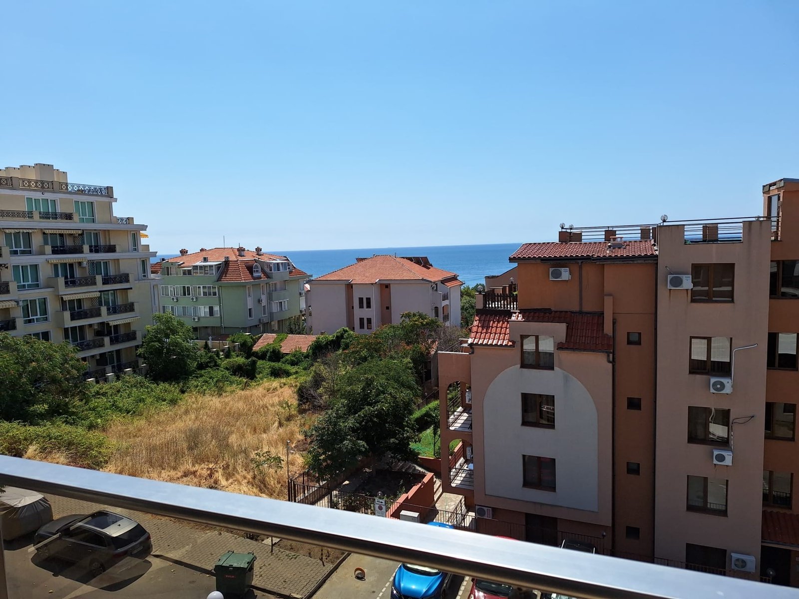 fe4e79b1-883b-44a1-b5d9-4bd318367166