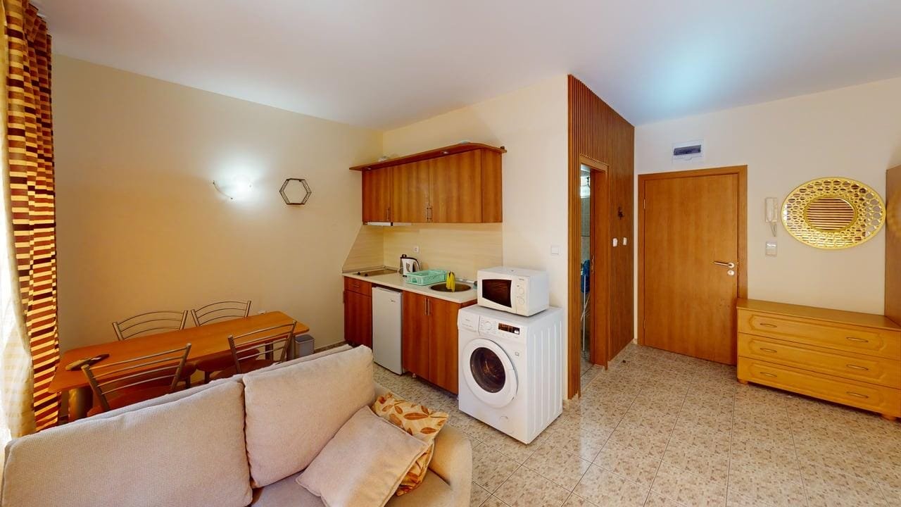 Royal-Dreams-Ap-A4-Photo-1