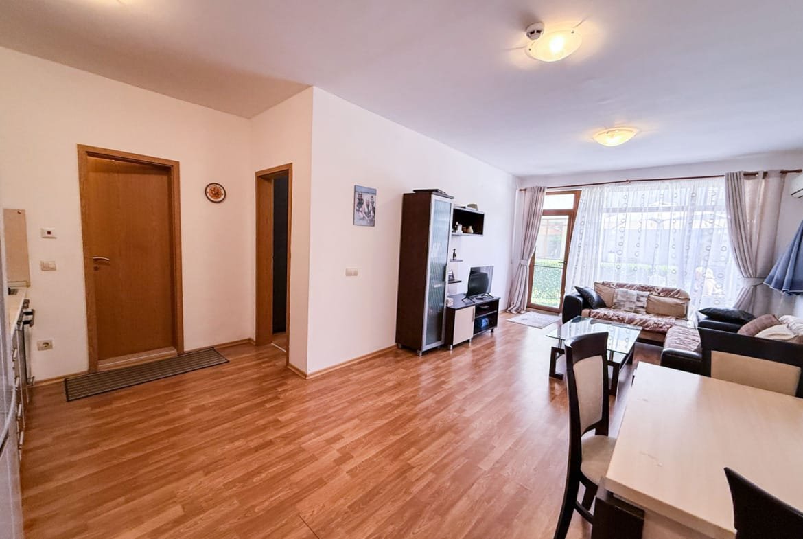 Двухкомнатный апартамент в комплексе “The Vineyards Resort”