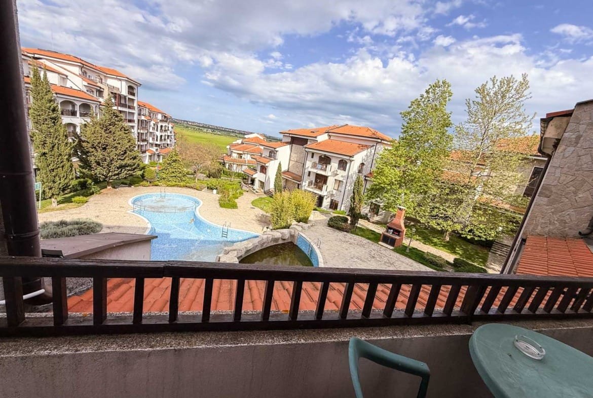 Трехкомнатный апартамент в комплексе “The Vineyards Resort”