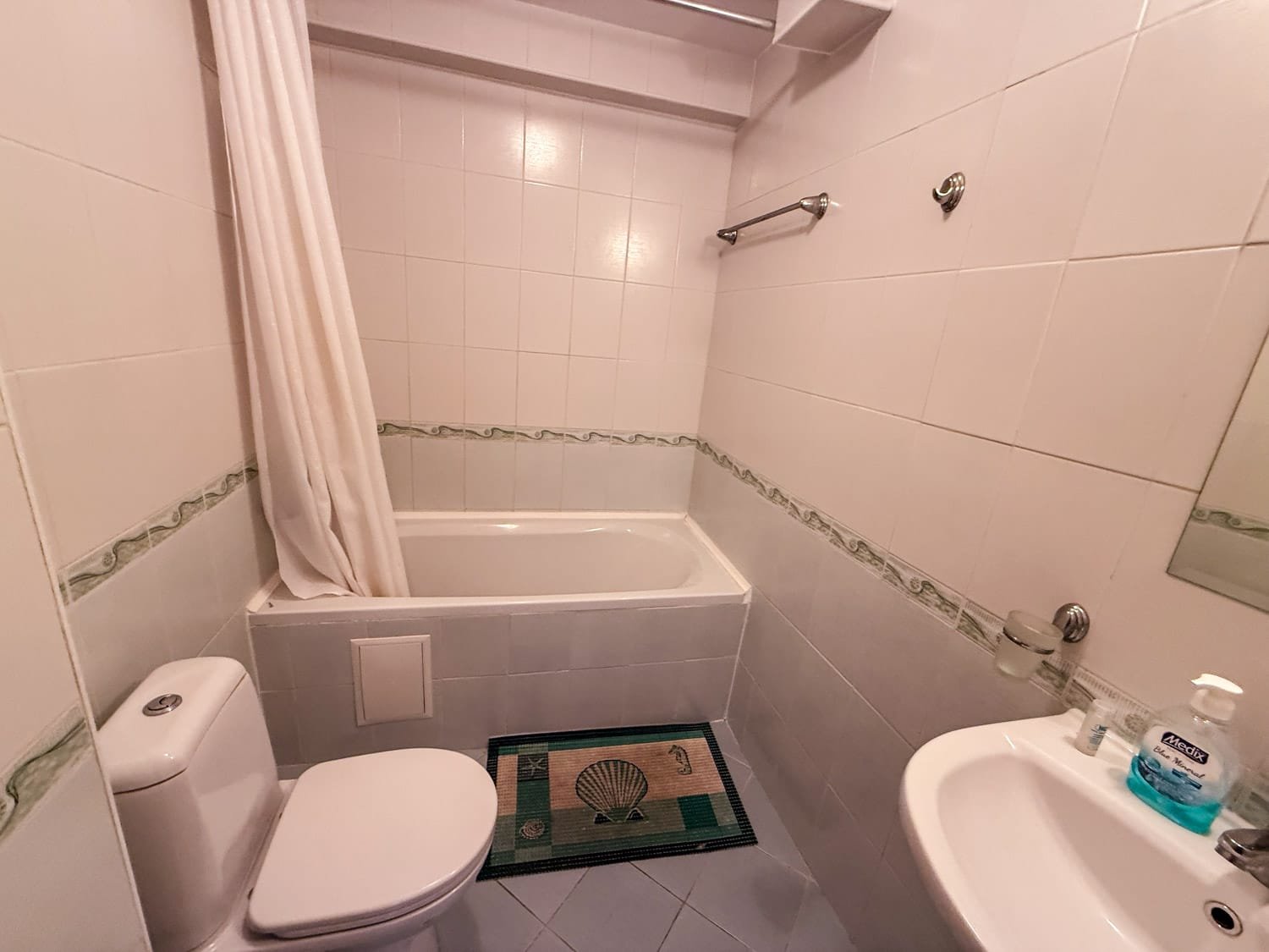Трехкомнатный апартамент в комплексе “The Vineyards Resort”