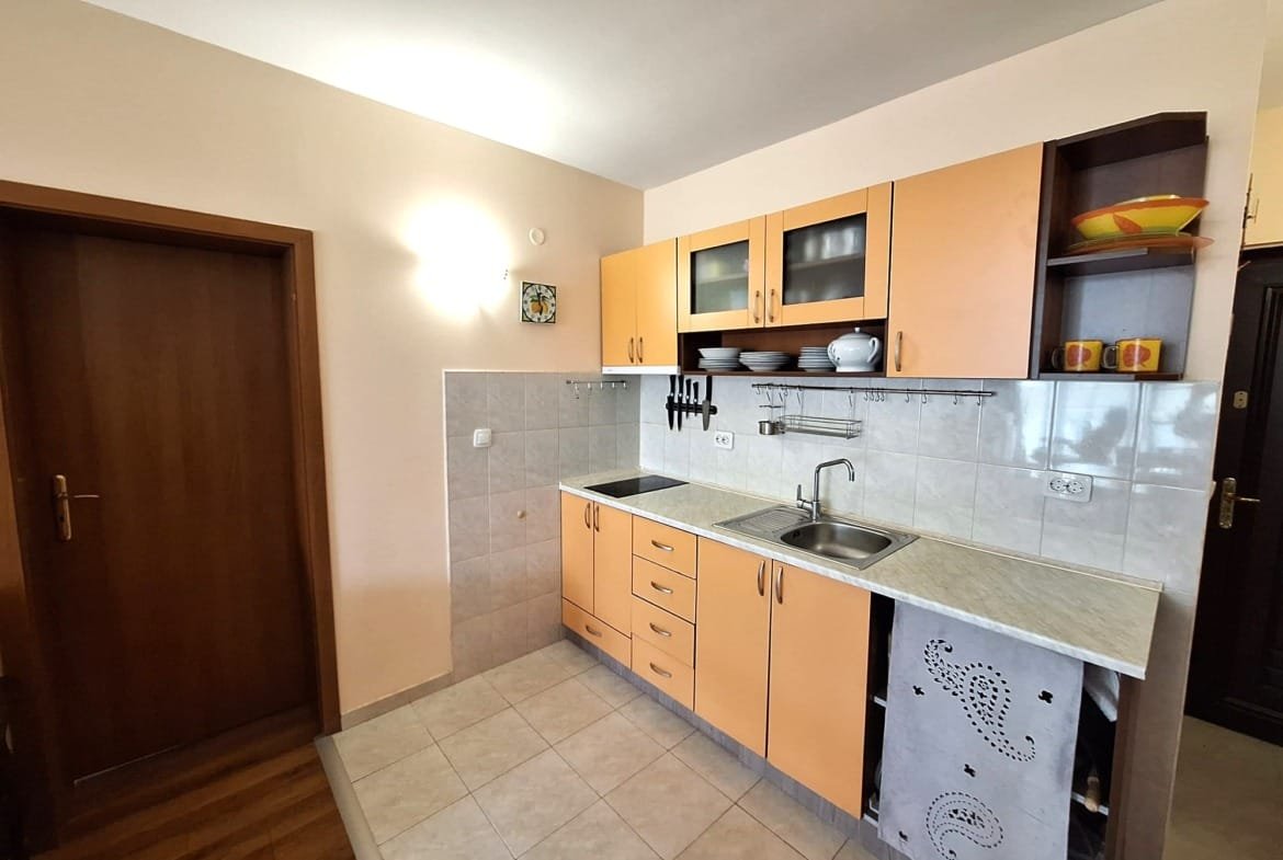 Zweizimmerwohnung im Komplex „Semiramida Garden“