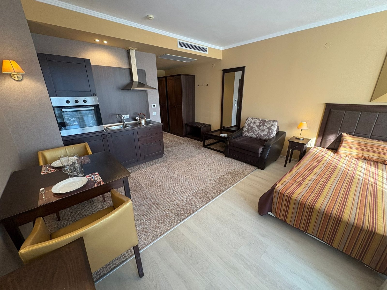 11 Studio im Komplex “Royal Beach Barcelo”