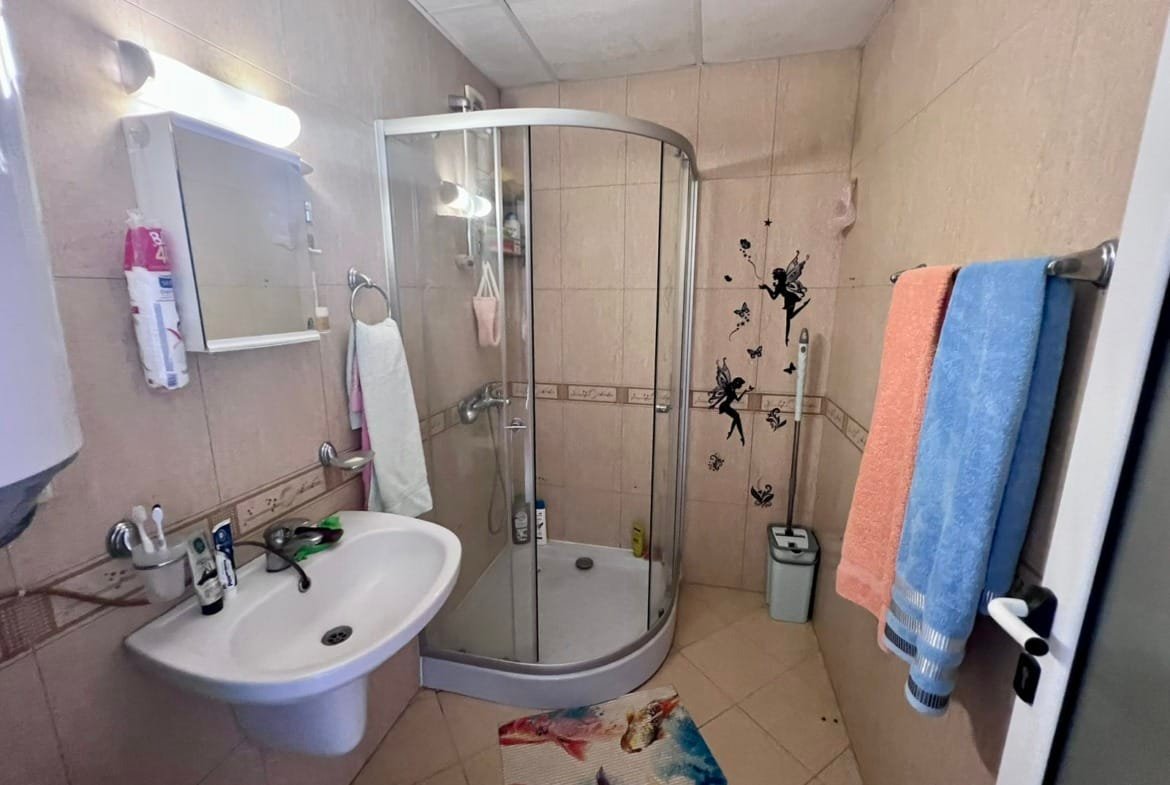 Drei-Zimmer-Wohnung im Komplex “Kamelia Garden”