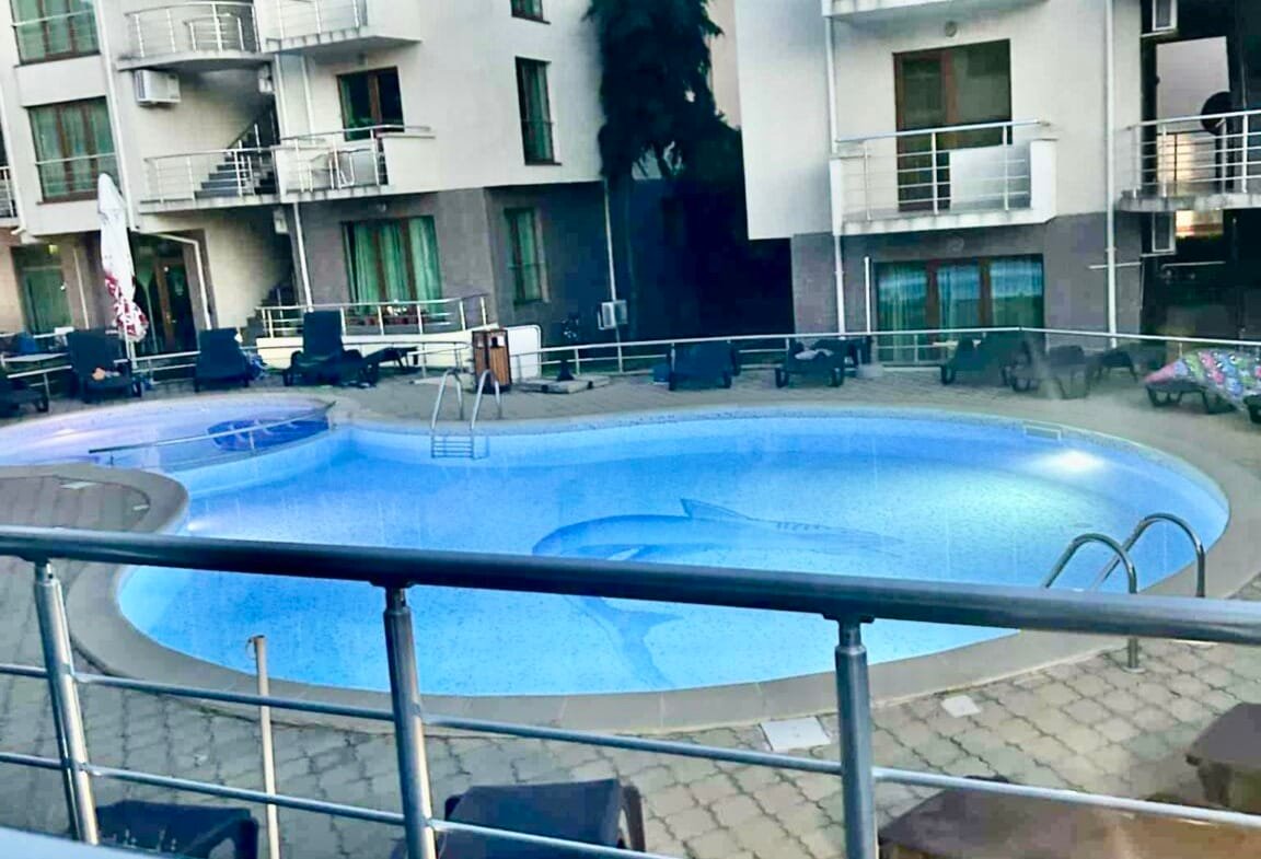 Трехкомнатный апартамент в комплексе “Sea Dreams”