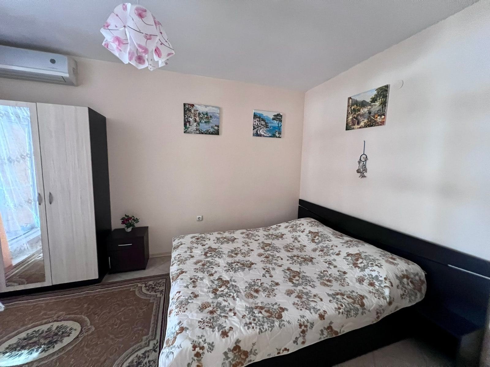 Drei-Zimmer-Wohnung im Komplex “Kamelia Garden”