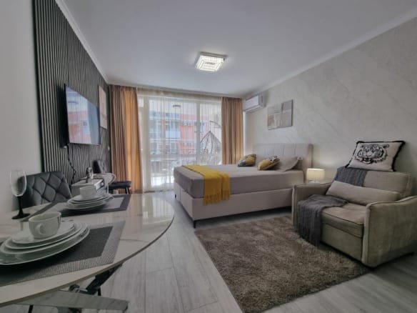 Студия в комплексе “Magnolia Residence 7”