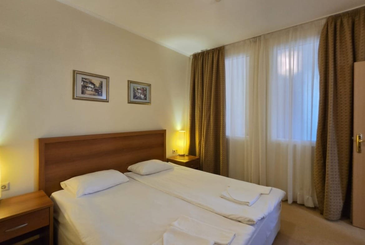 Двухкомнатный апартамент в комплексе “Sunset Resort”