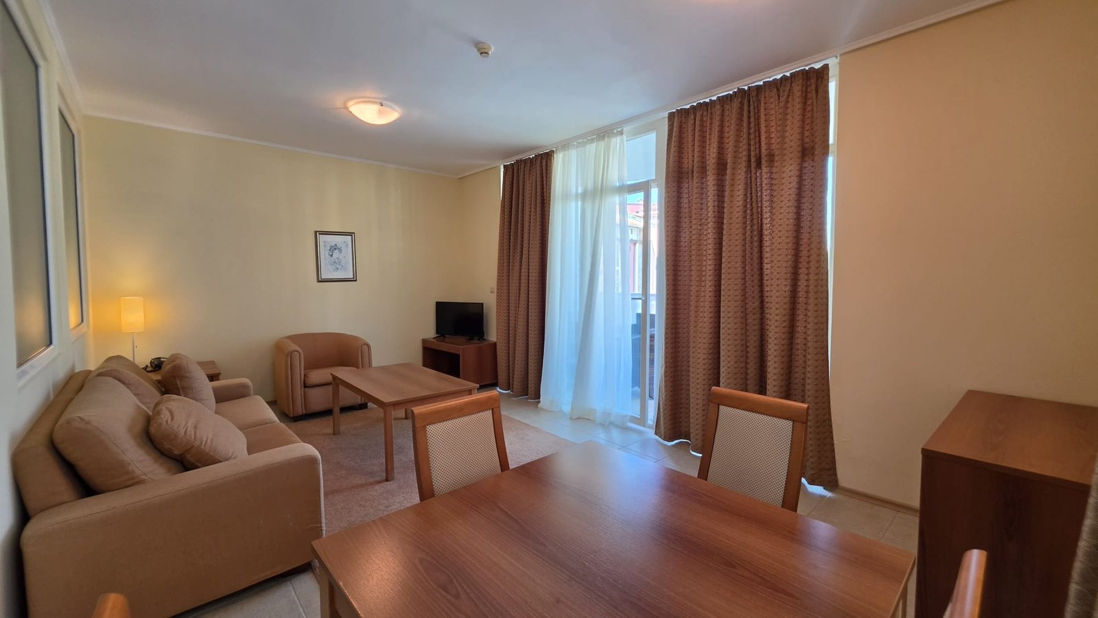 6926 (5) Двухкомнатный апартамент в комплексе “Sunset Resort”