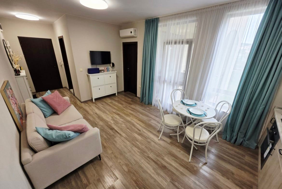 Двухкомнатный апартамент в комплексе “Sorrento Sole Mare”