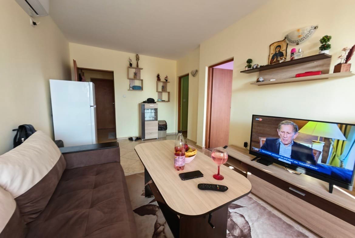 Двухкомнатный апартамент в комплексе “Villa Sofia”