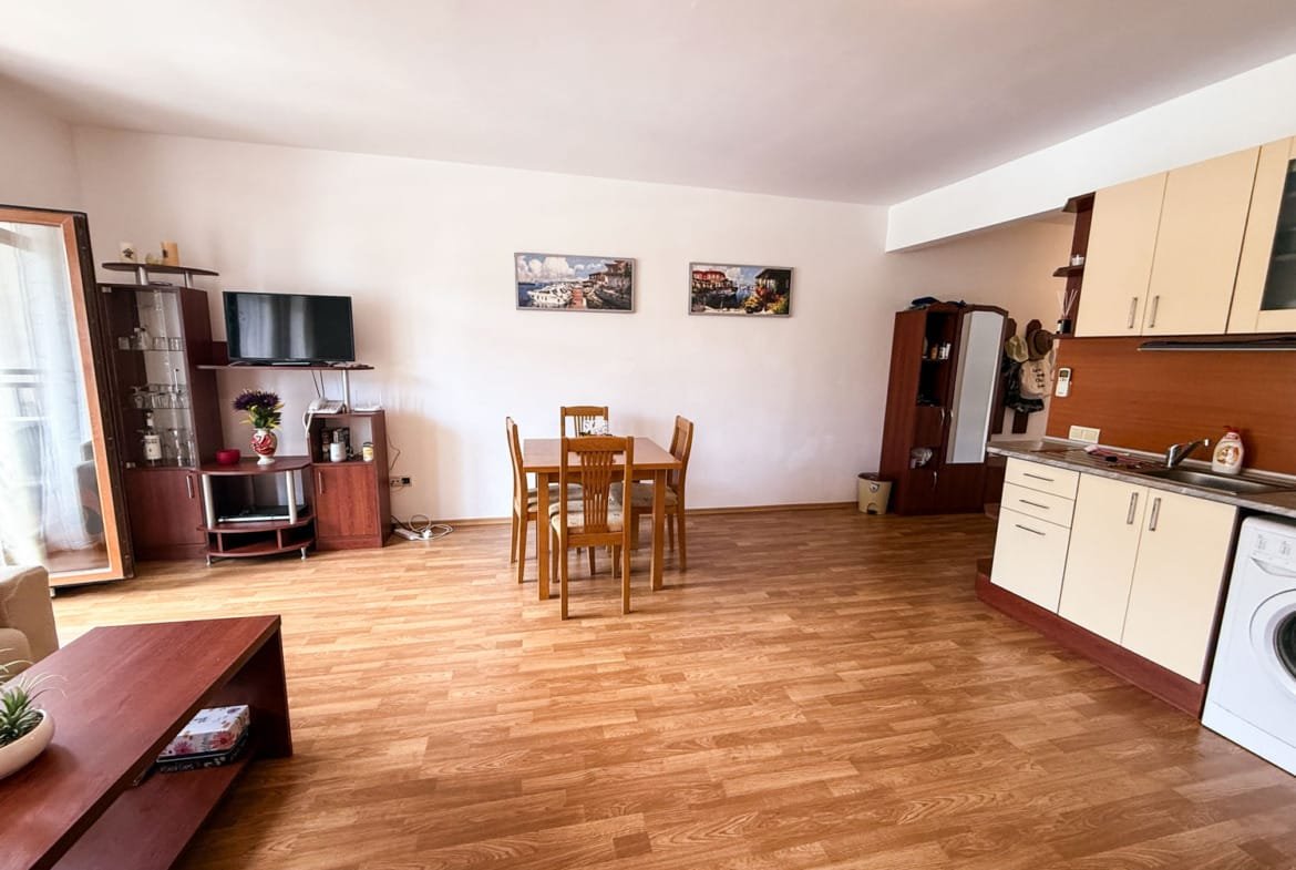 Двустаен апартамент в комплекс „The Vineyards Resort“