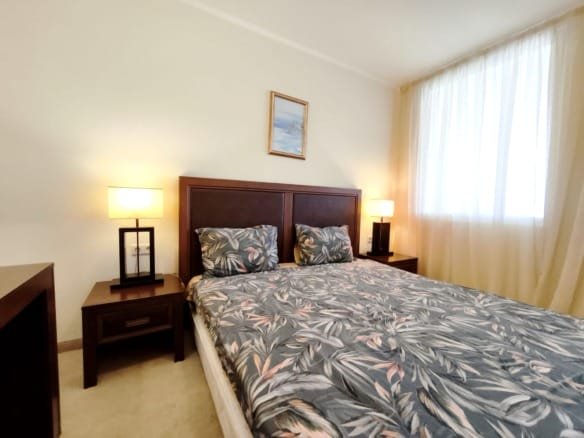 Двухкомнатный апартамент в комплексе “Sunset Resort”
