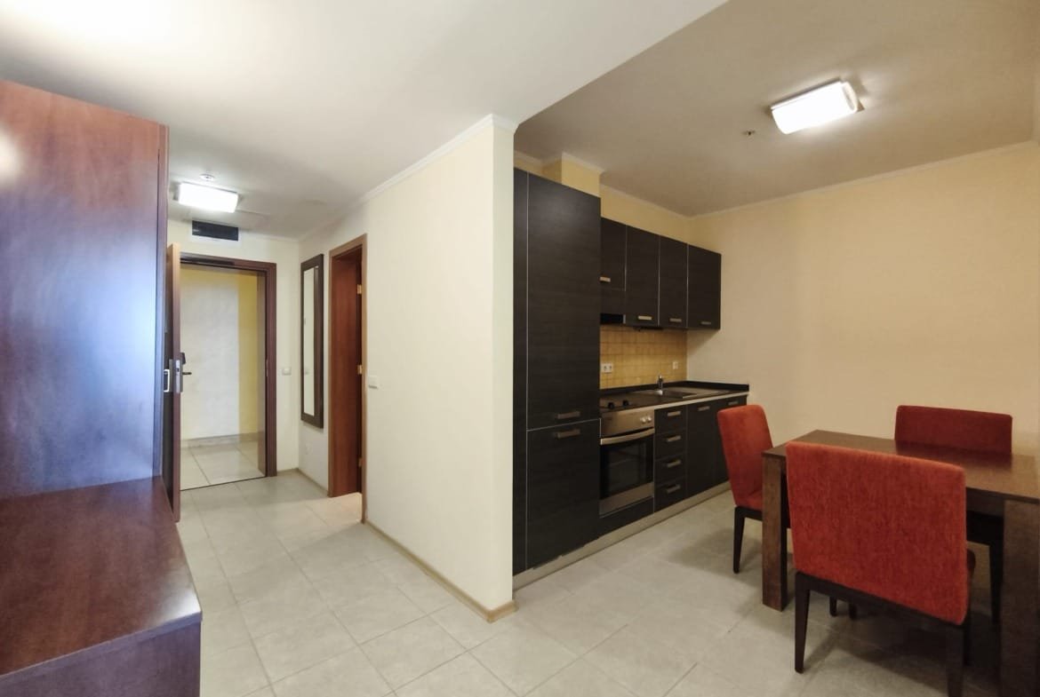 Двухкомнатный апартамент в комплексе “Sunset Resort”