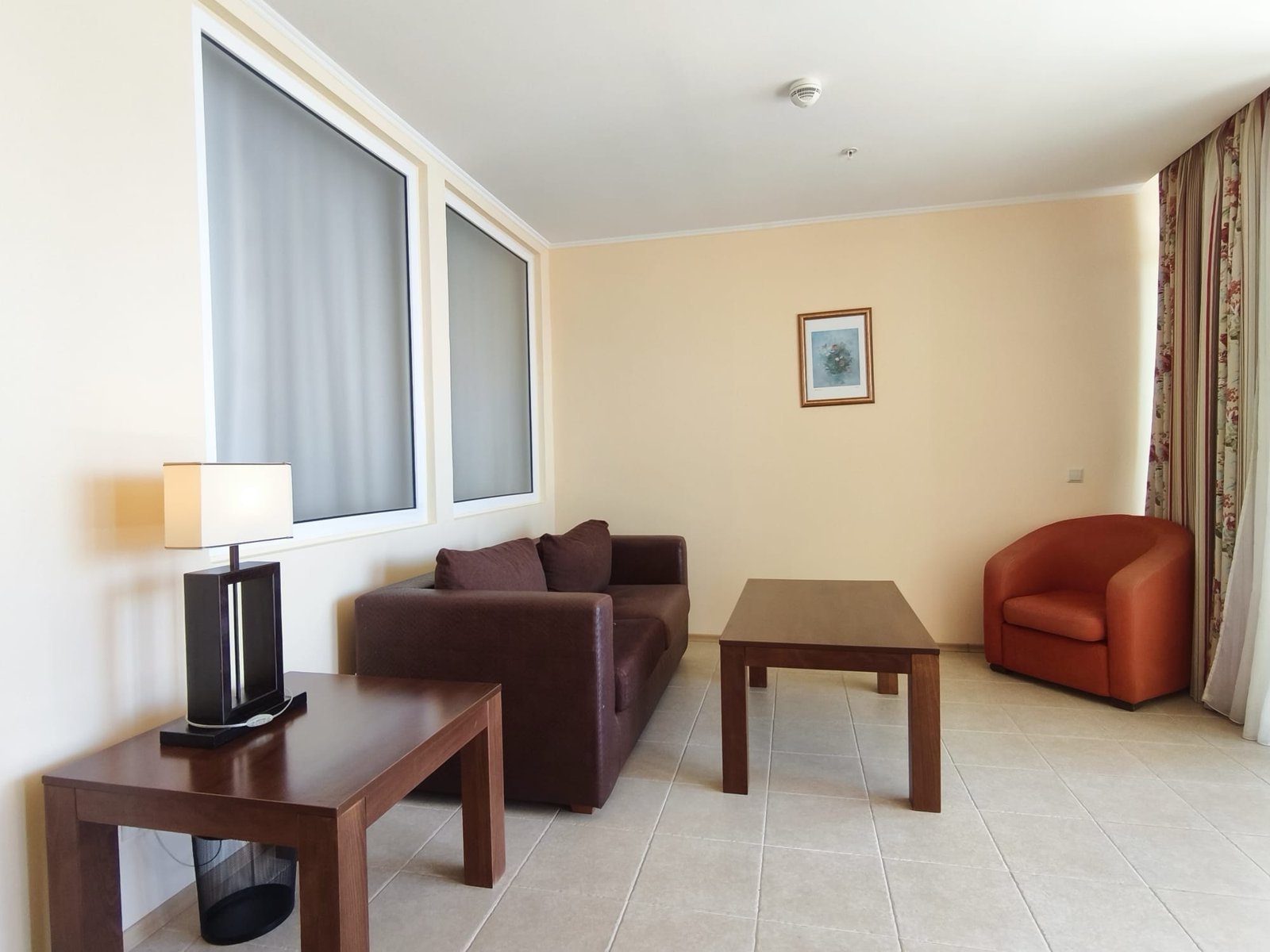 Двухкомнатный апартамент в комплексе “Sunset Resort”