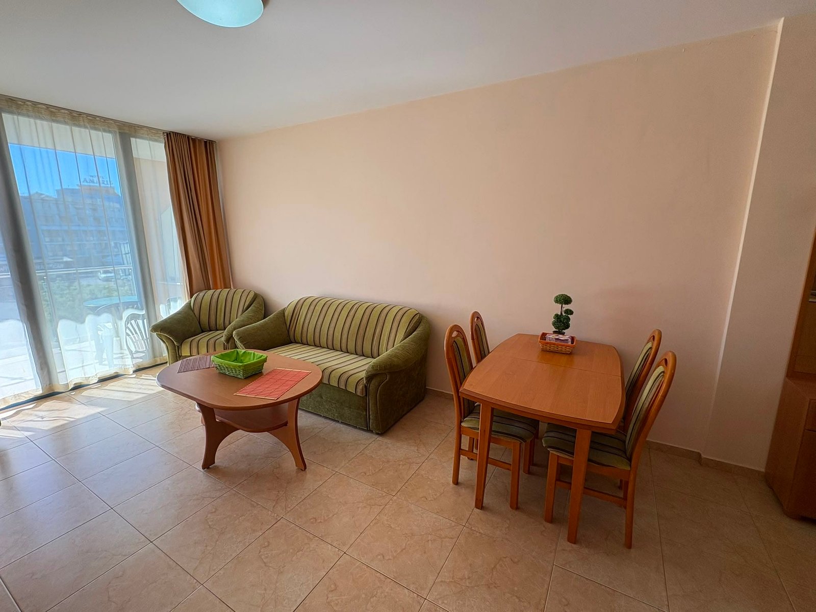 Dvoukomorový apartmán v komplexu „Trakia Plaza“