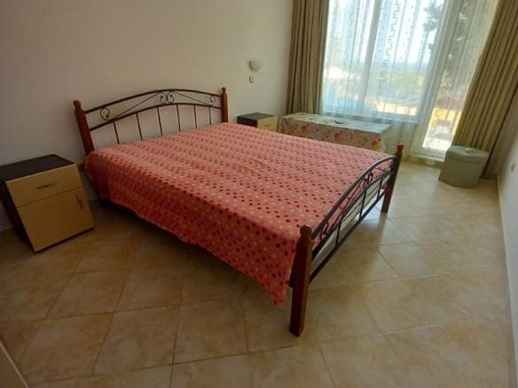 Two-bedroom apartment in the complex “Sunset Kosharitsa”