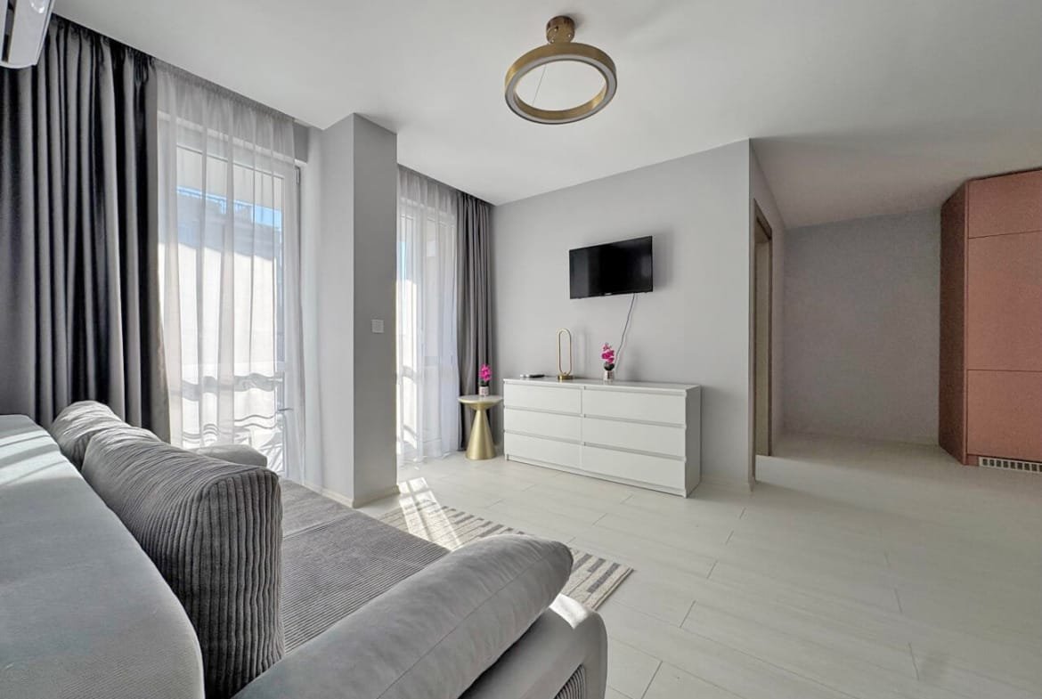 Drei-Zimmer-Wohnung im Komplex „J’Adore Secret Garden“