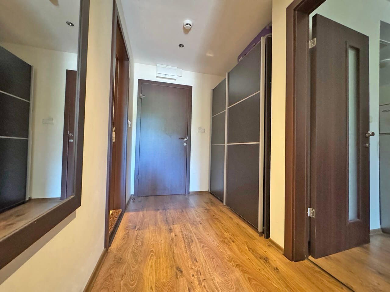 peter8 Двухкомнатный апартамент в комплексе “Peter House”