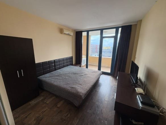 Трехкомнатный апартамент в комплексе “Trakia Plaza”