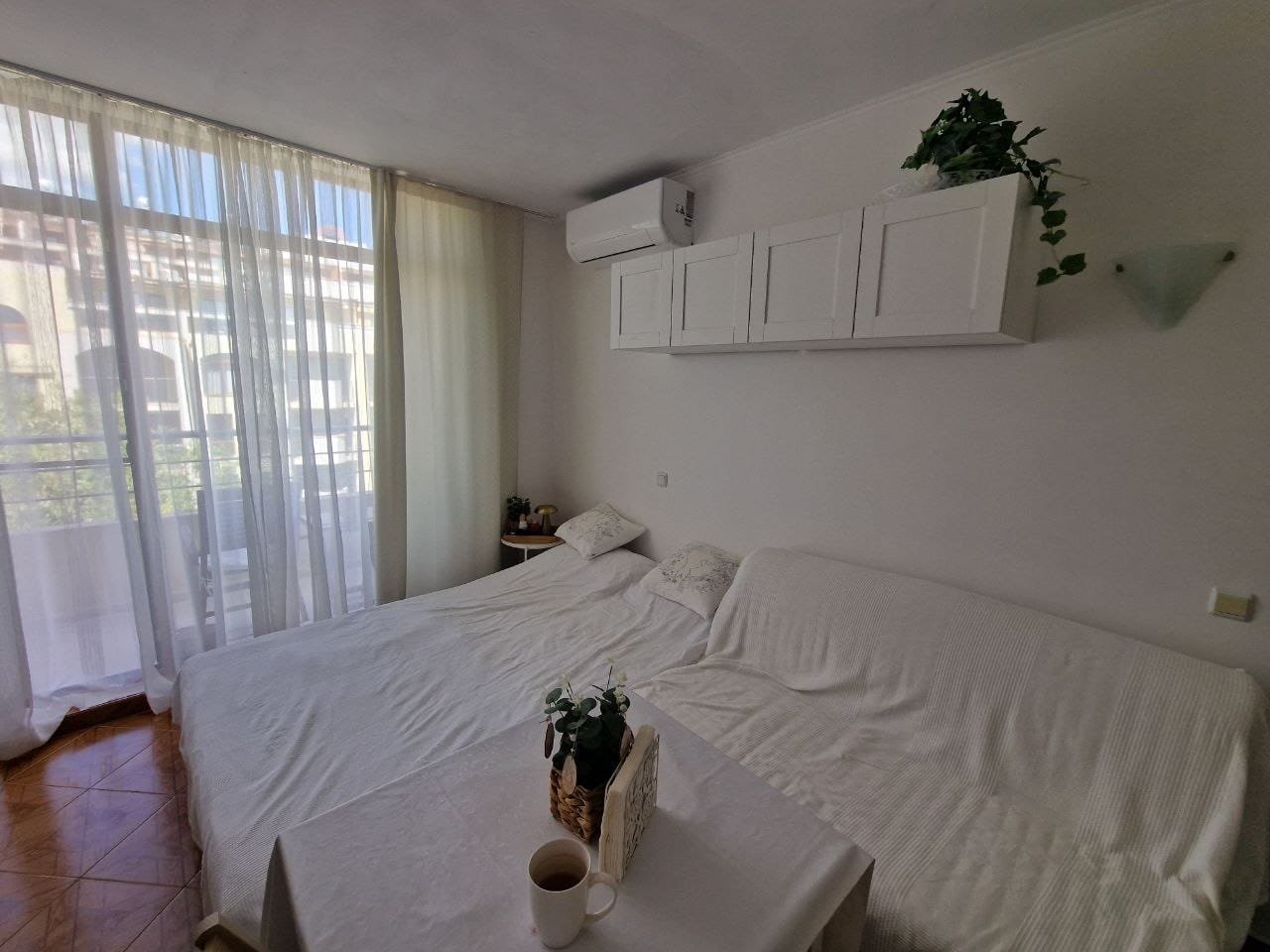 5940661505722354977 Studio im Komplex „Saint Elena“