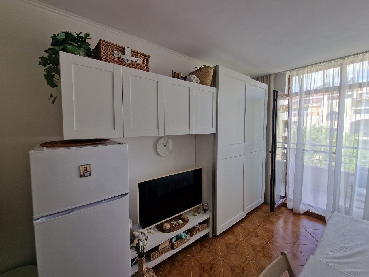 5940661505722354979 Studio im Komplex „Saint Elena“