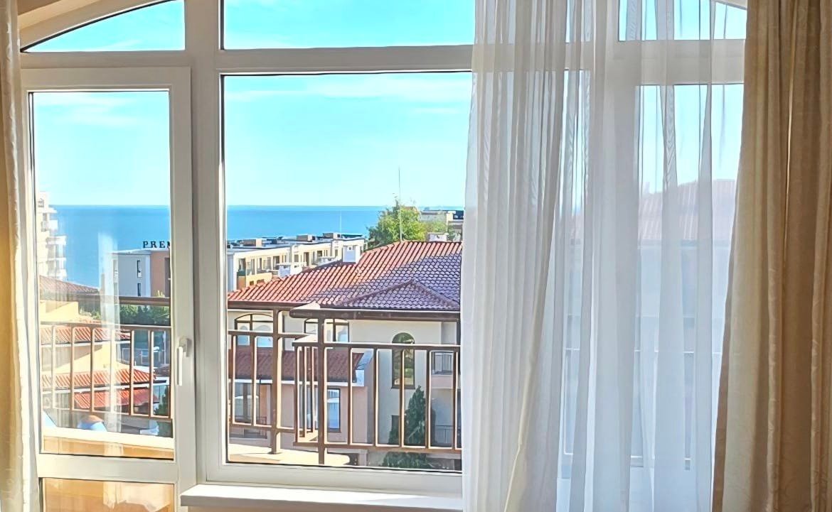Двухкомнатный апартамент в комплексе “Panorama Dreams”
