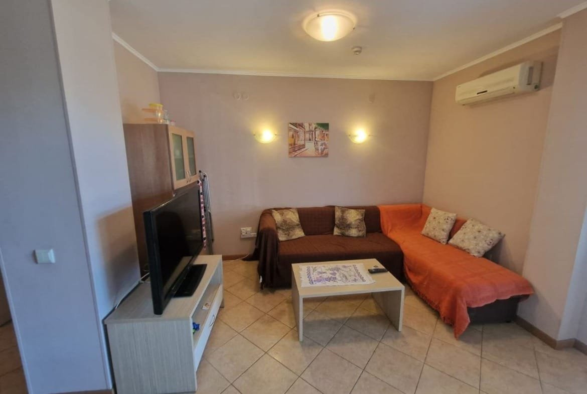 Třípokojový apartmán v komplexu „Royal Sun“