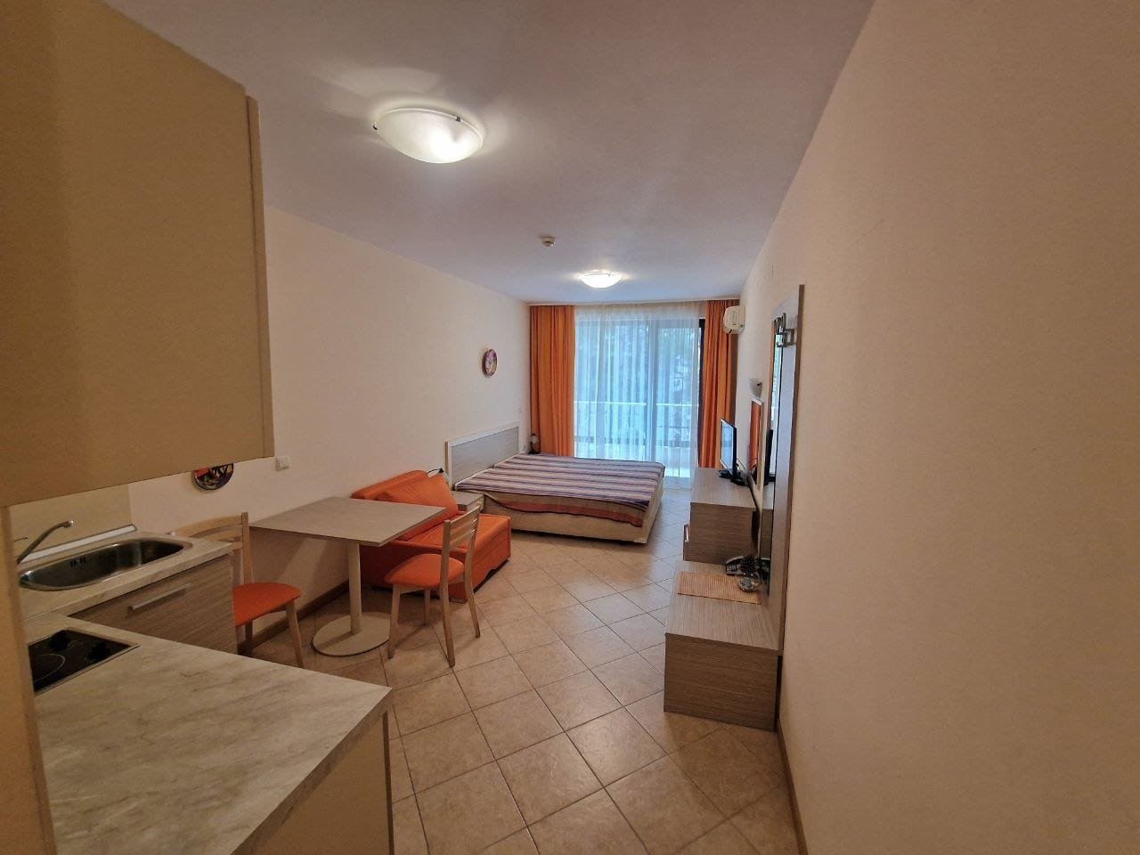 6028341515018505764 Studio im Komplex “Royal Sun”