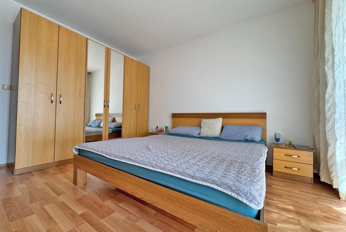 Двухкомнатный апартамент в комплексе “Diamant Residence”